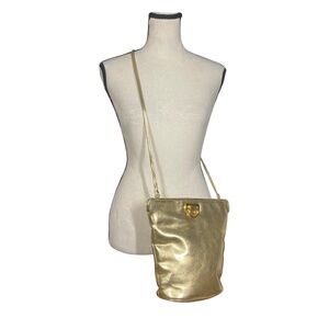 Chateau Gold Vintage Crossbody Bag